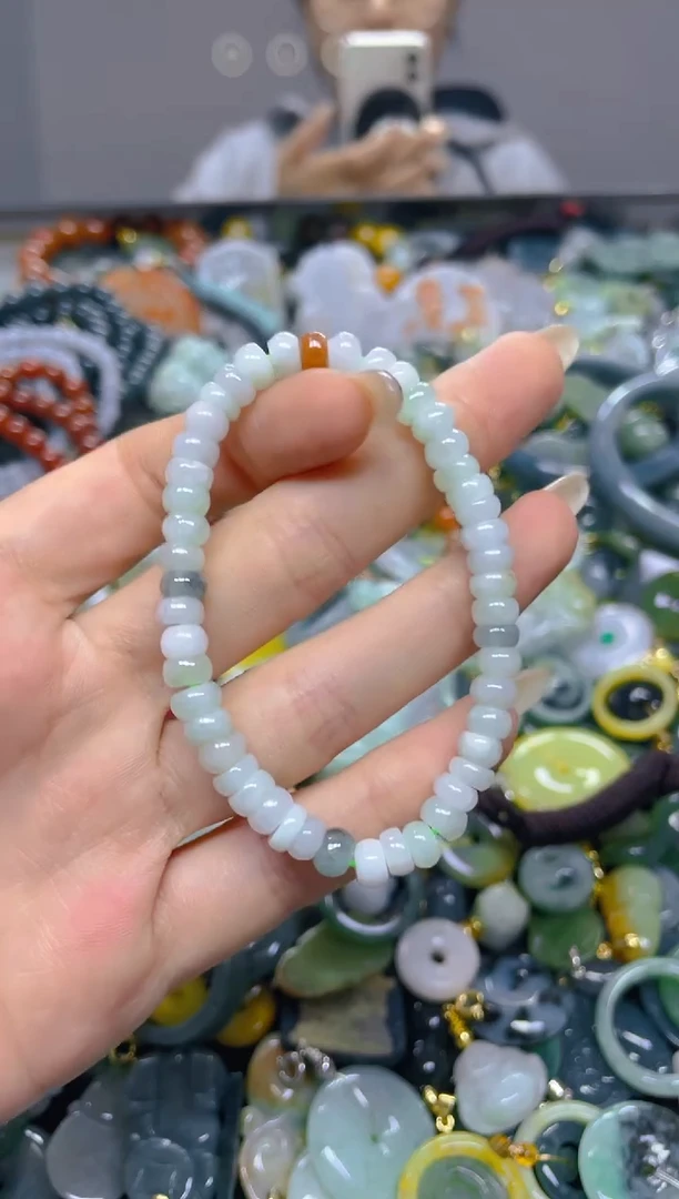 颈饰未镶嵌翡翠5MM/ R /翡翠A货，一件也是批发价