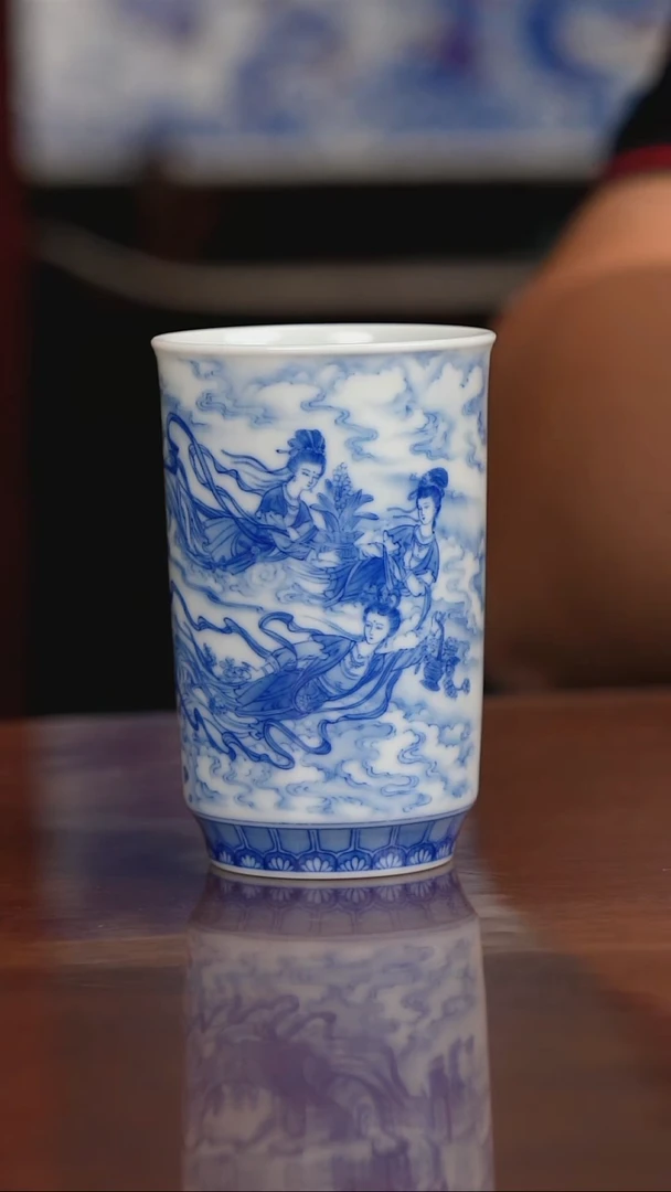 晓竹窑青花人物主人杯