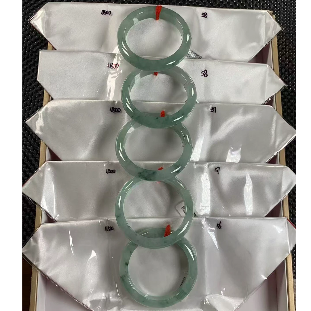 翡翠A货手镯0多样性发货，发一件