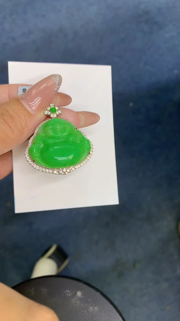 颈饰18K金镶嵌翡翠小****发1