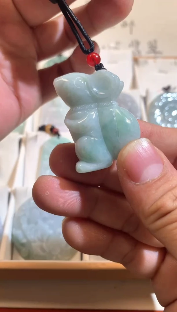 【闪购商品】翡翠颈饰未镶嵌02/15/209