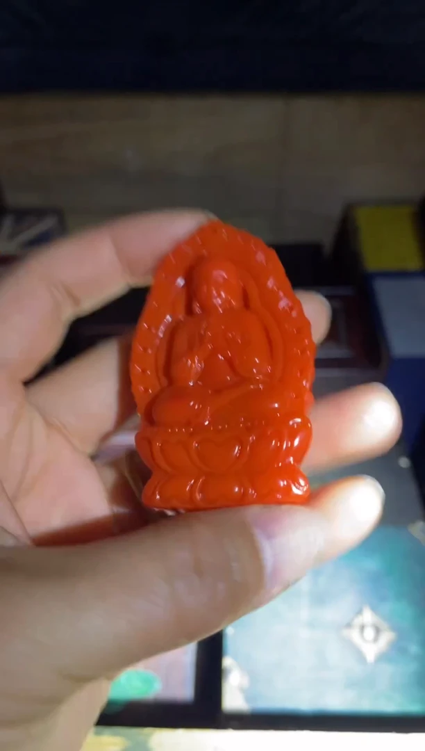 和田玉未镶嵌颈饰红钰佛光普照观音1件