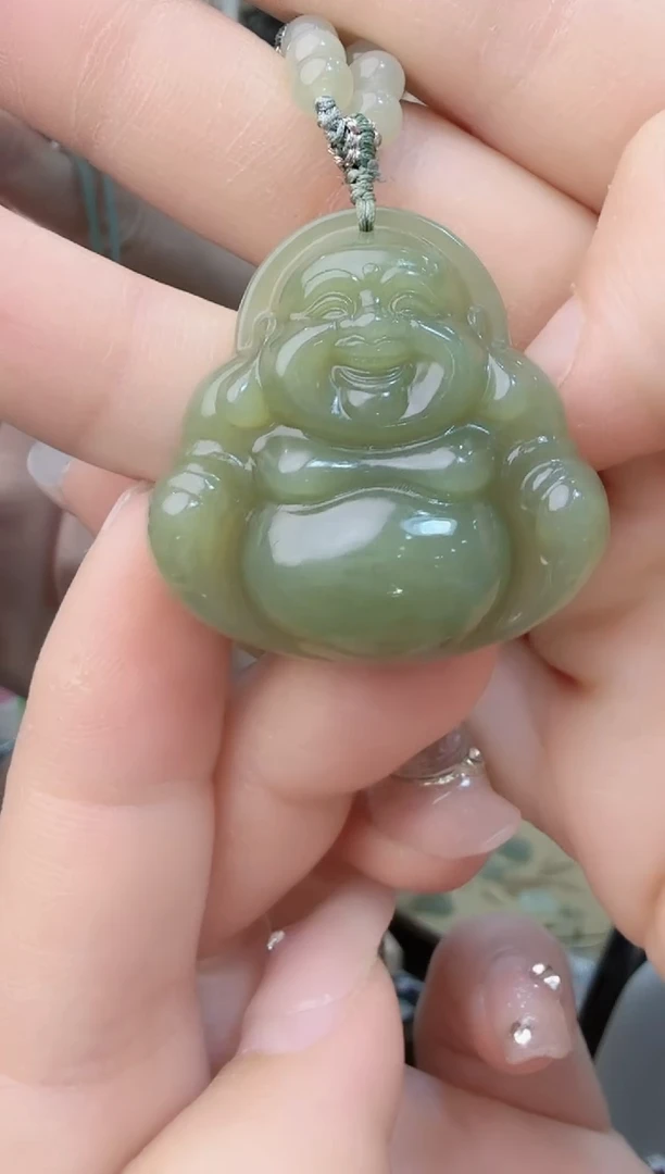 颈饰未镶嵌和田玉微瑕