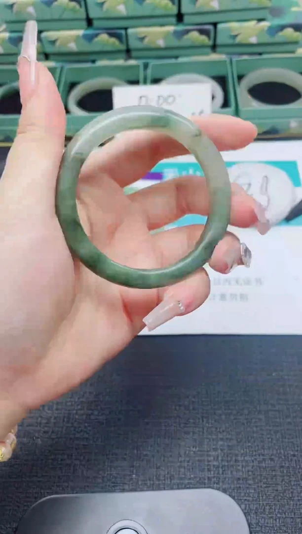 未镶嵌手镯石英质玉98-54