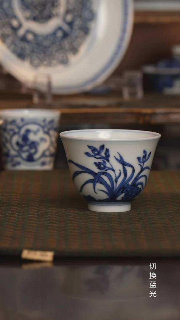 松风馆藏兰花铃铛杯