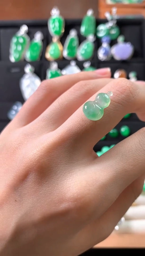 未镶嵌定制翡翠裸石（镶嵌定制）