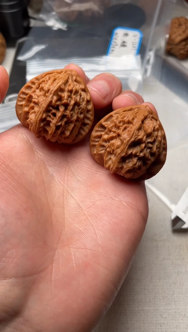 把件文玩核桃我**圣三角白