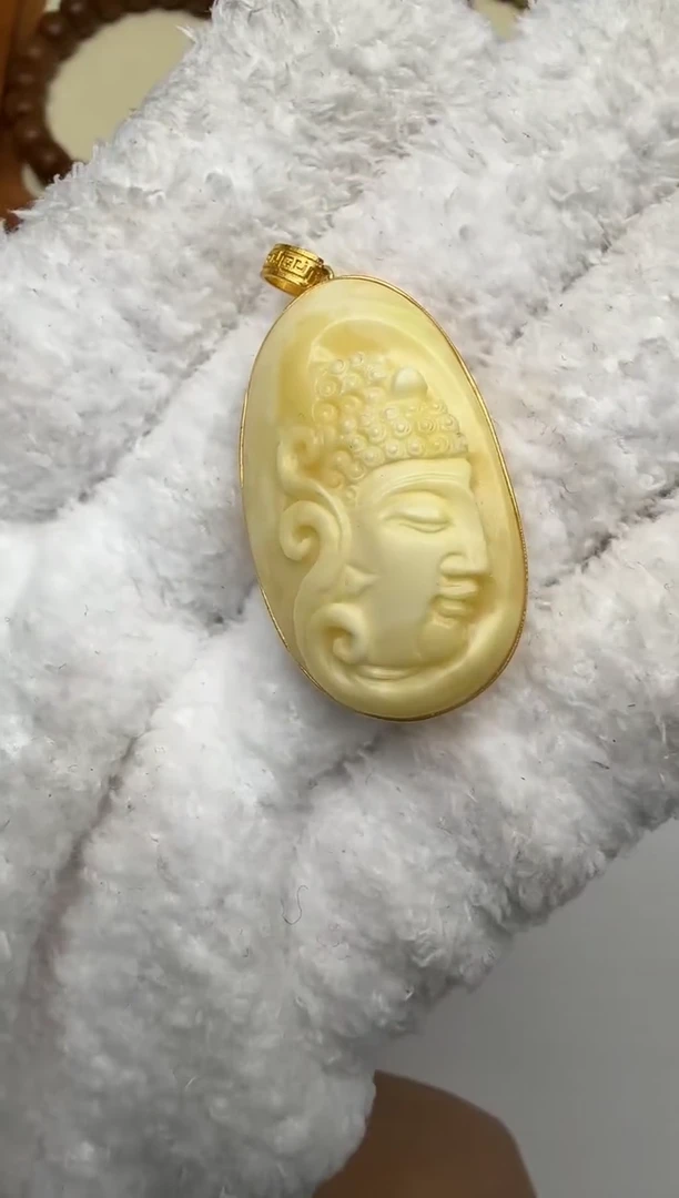 蜜蜡吊坠(不含链)18K金镶嵌蜜蜡吊坠