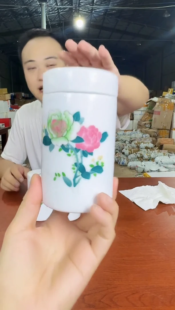 014函夏非遗釉下五彩月季花烟厅
