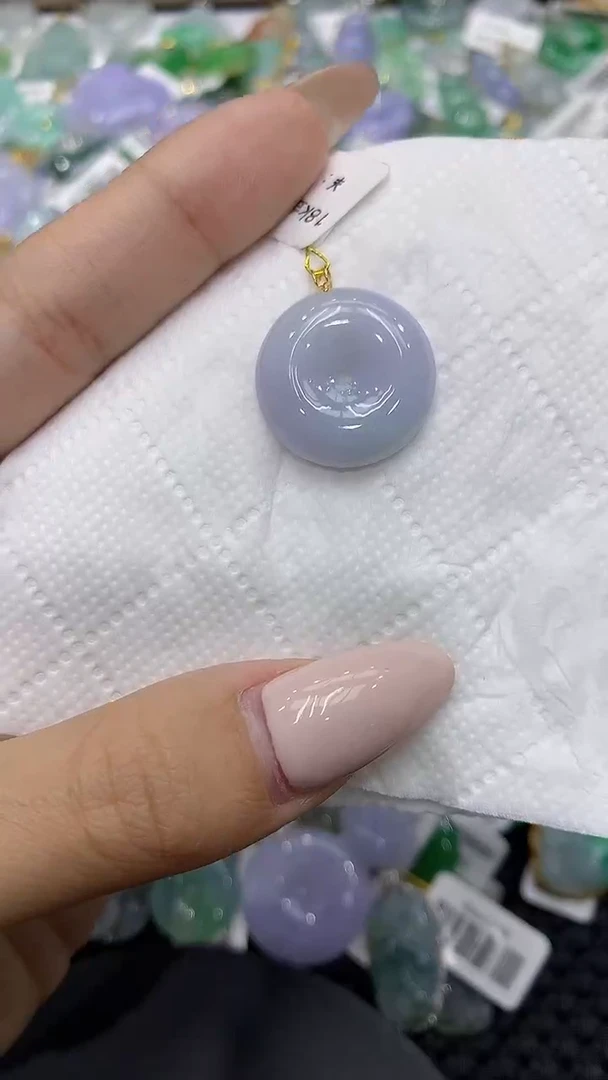 颈饰18K金镶嵌翡翠111111111111