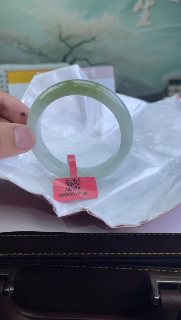 翡翠手镯未镶嵌3翡翠手镯