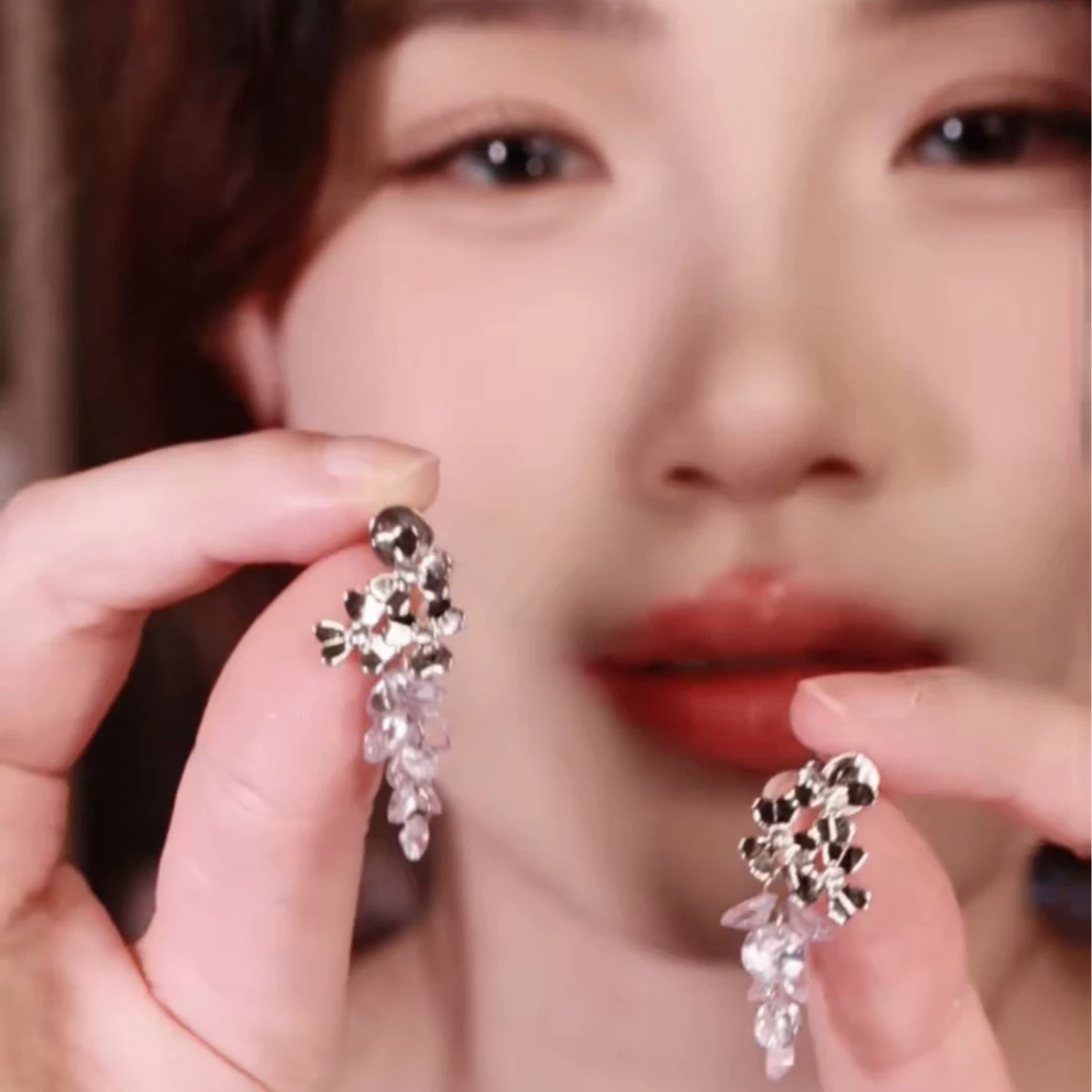 铜合金布艺耳饰 合金葡萄造型清冷感时尚百搭气质女耳环耳钉D062