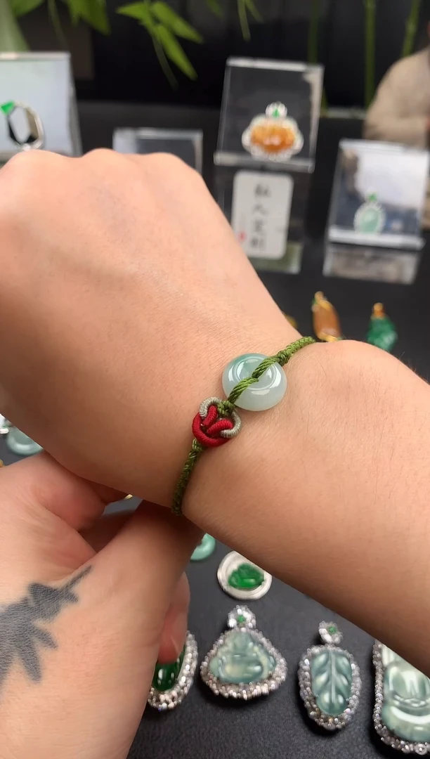 翡翠未镶嵌吊坠(不含链)天然缅甸A货翡翠手串