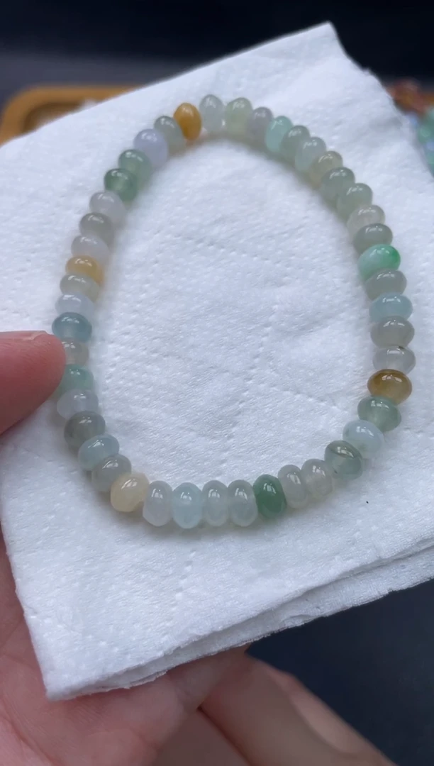 【闪购商品】翡翠手链未镶嵌58........