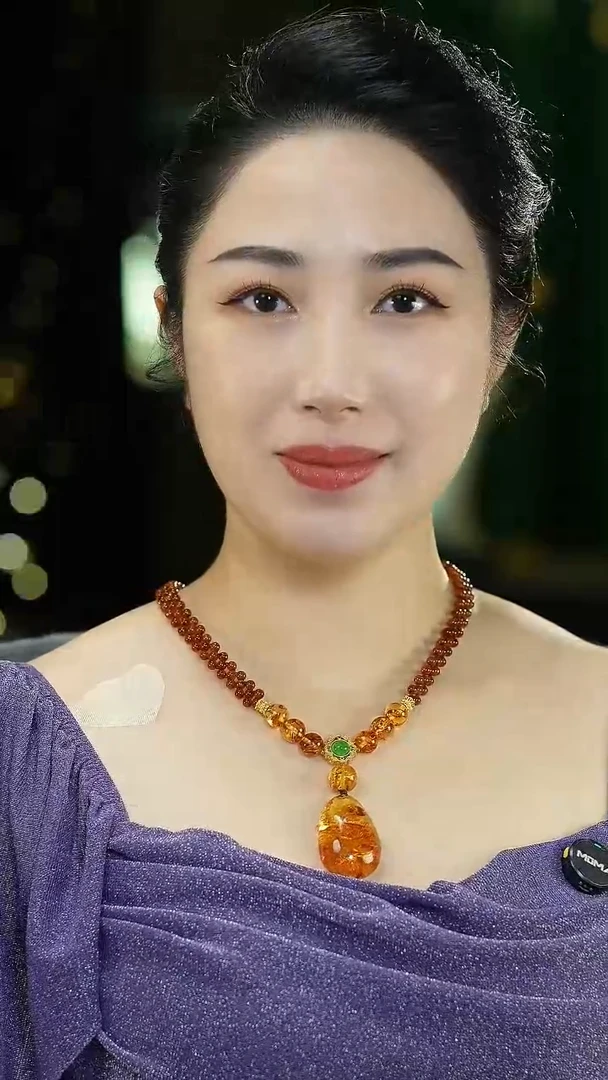 琥珀（花珀）项链未镶嵌花珀水滴吊坠