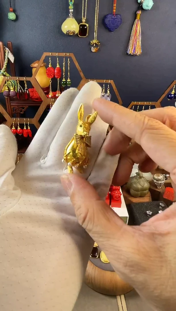 福利款66兔子铜合金吊坠