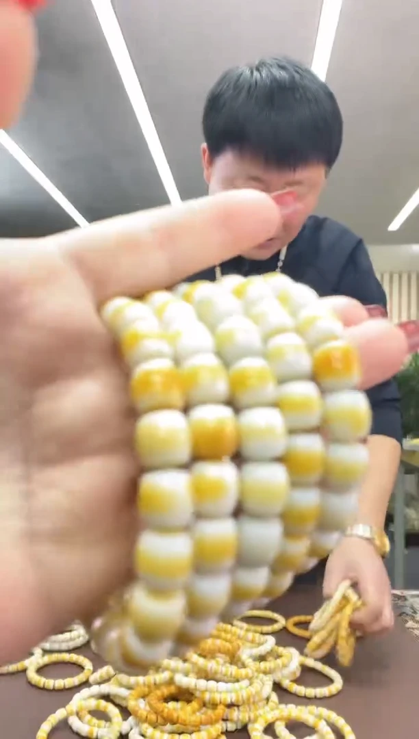 【闪购商品】和田玉黄直切未镶嵌多样式发货随机发一