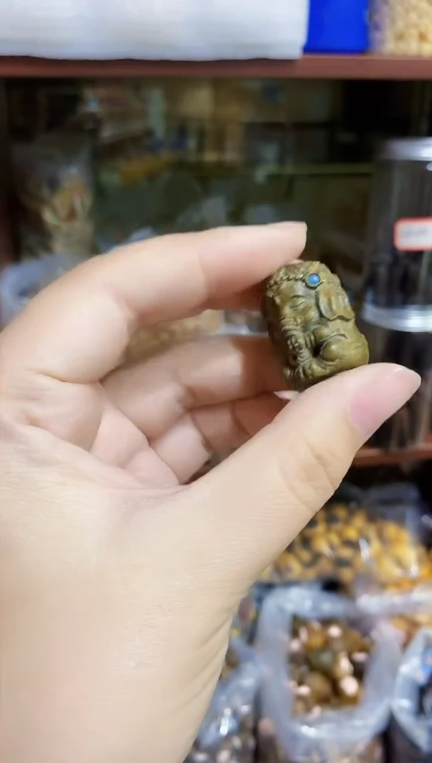 【闪购商品】非洲檀香无事牌香笼象神