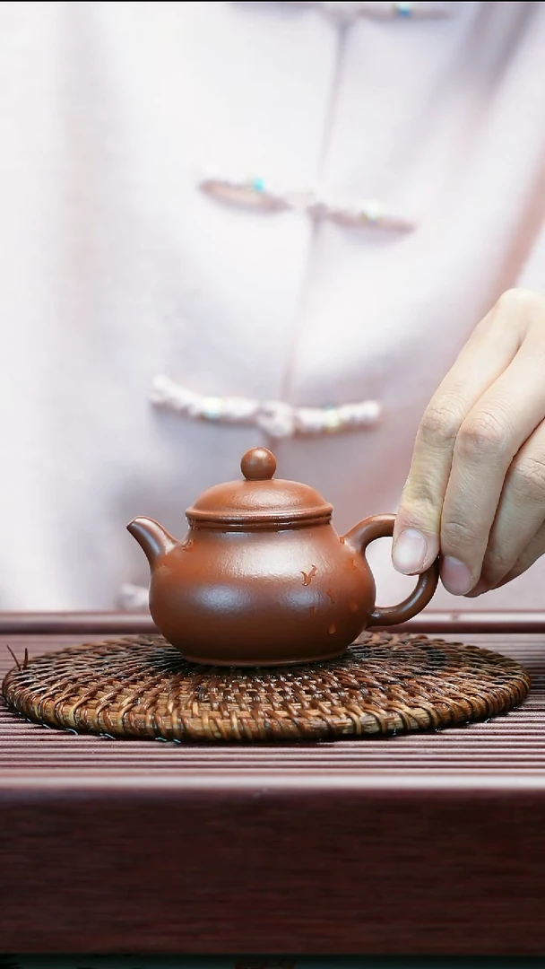 茶壶紫砂【潘仕堂】 南山红  潘壶  110cc   潘华娣制