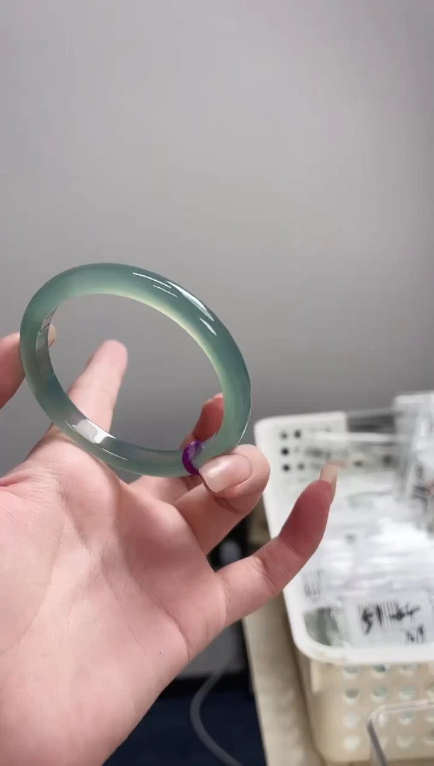 玛瑙/玉髓手镯未镶嵌58圈 需要包容