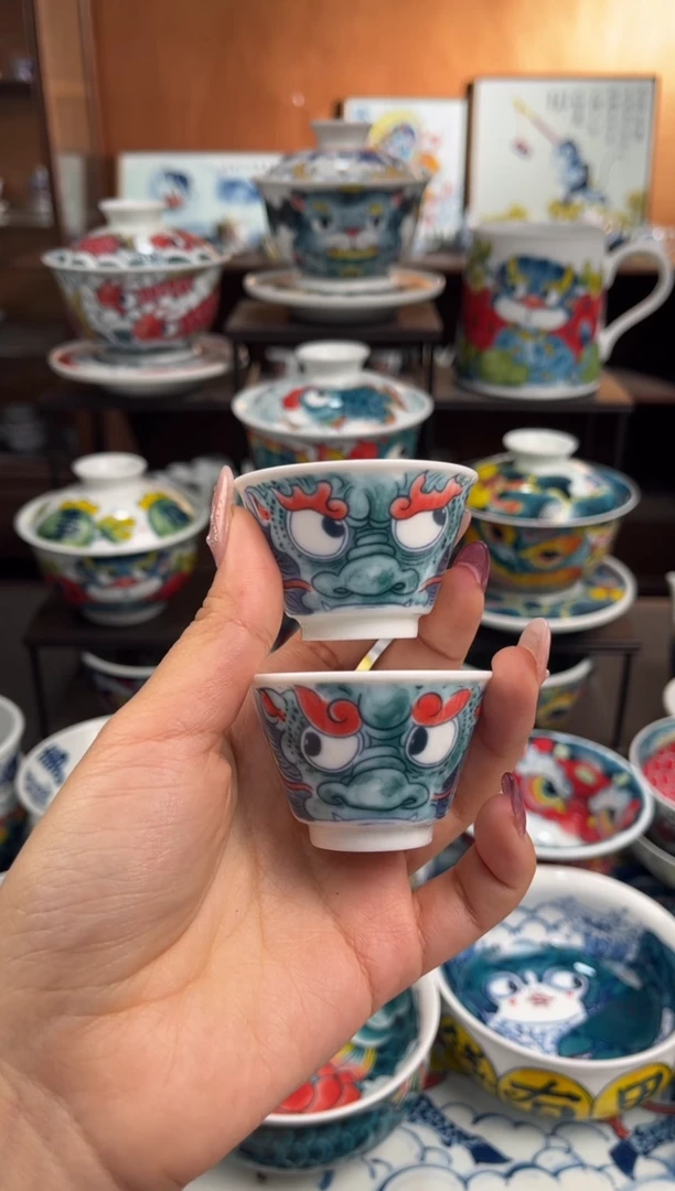 瓷片昨明两只杯子(福利价格）