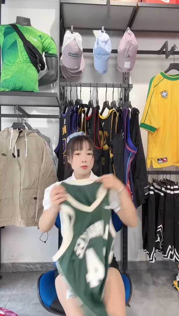 1589编码 耐克卫衣服饰过款为准 尺码