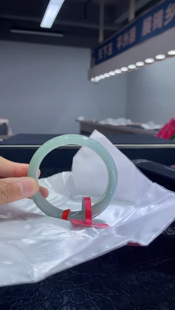 未镶嵌手镯翡翠14