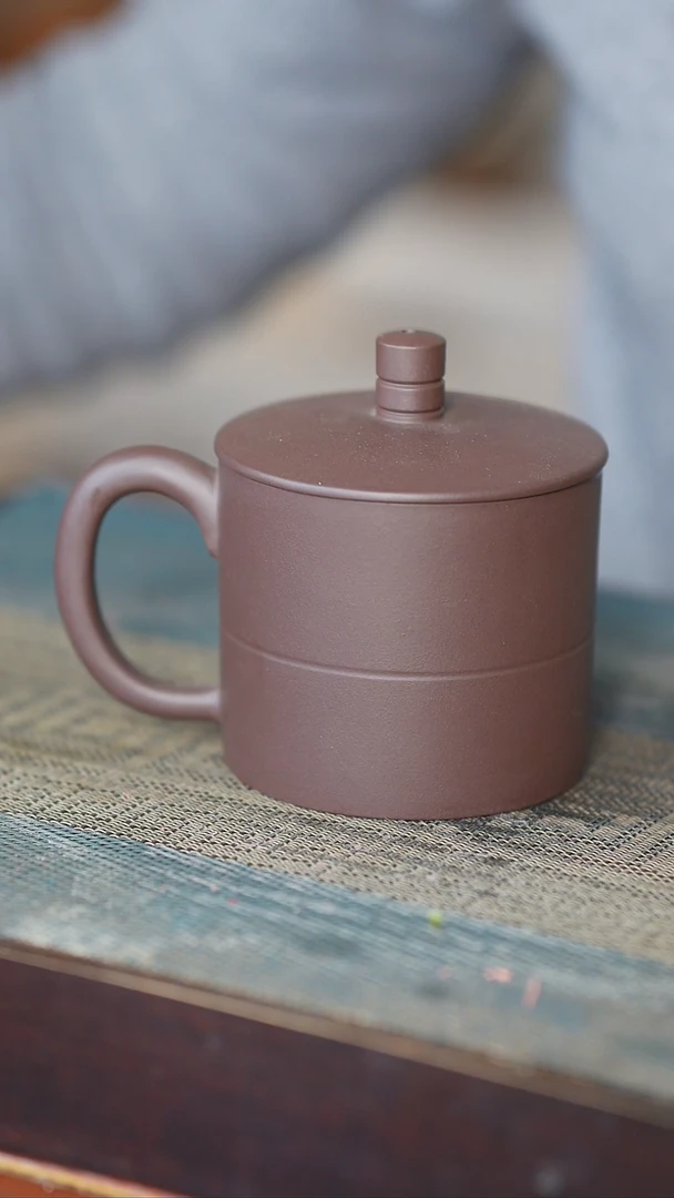 【闪购商品】喀左紫砂真不错，主播就是做壶的