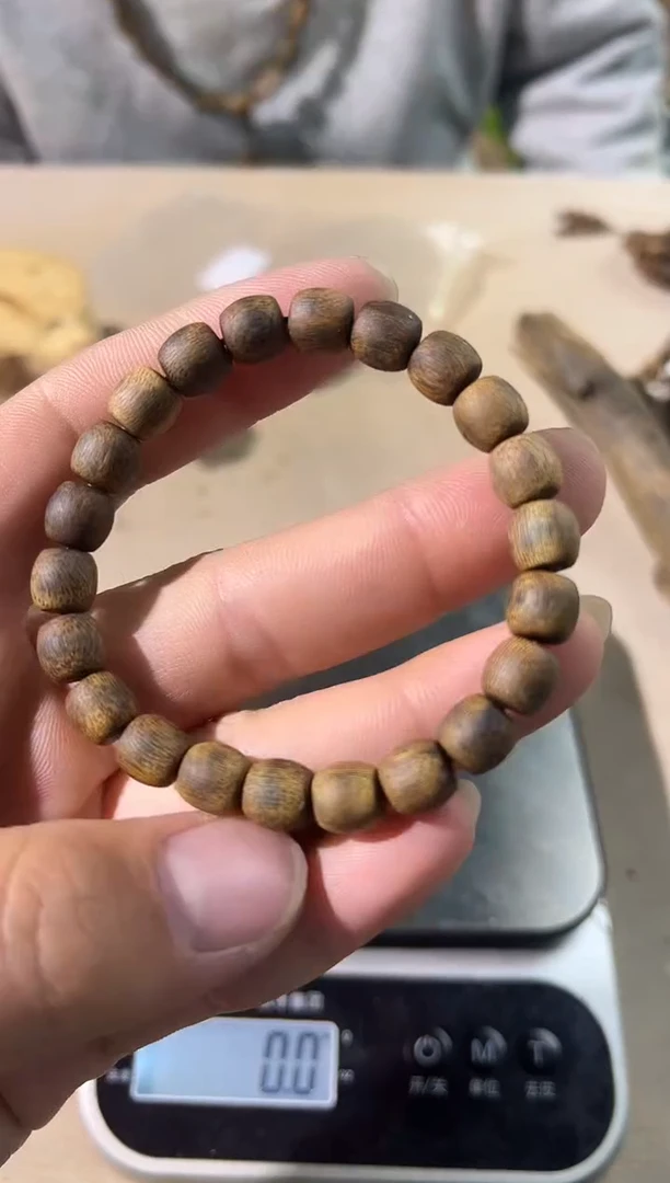 沉香沉香碎屑【沉水收藏级】 0.9鼓珠单圈 12g+多样性发一条