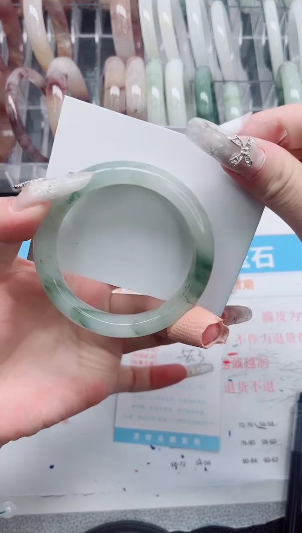 【闪购商品】石英质玉手镯未镶嵌A117-56.3