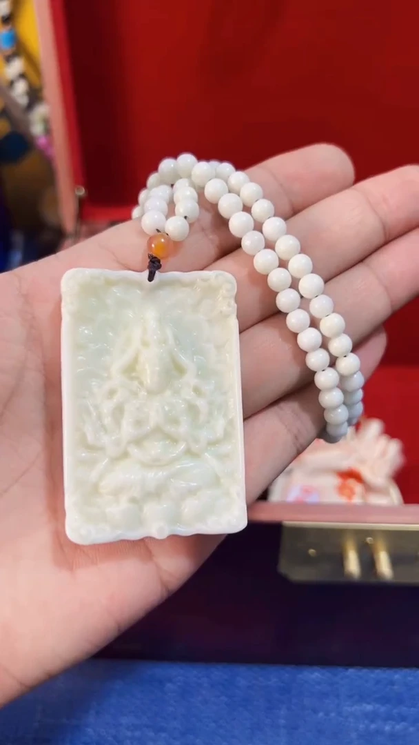 和田玉未镶嵌挂件和田 羊油千手观音(飞铃文玩)