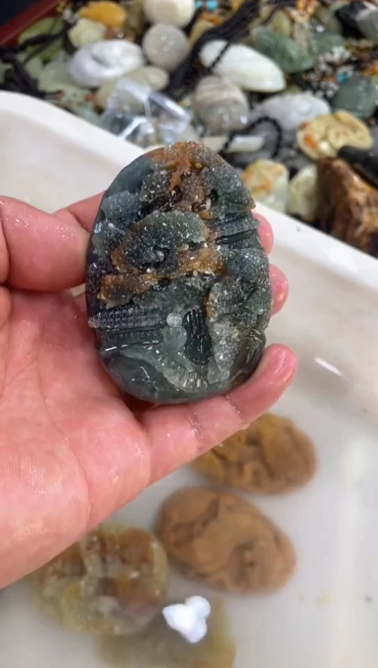 未镶嵌岫玉手把