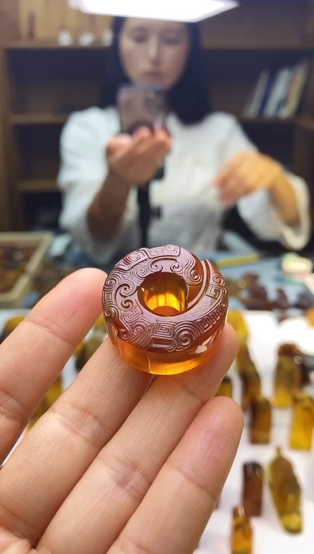 琥珀颈饰未镶嵌SN69-42（时来运转）