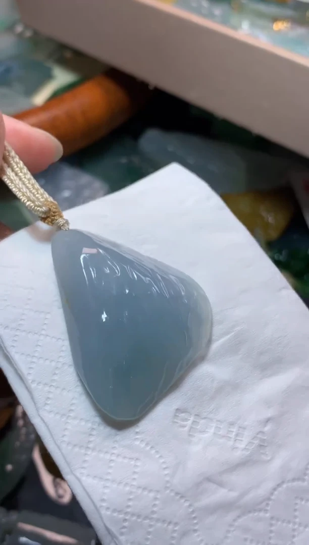 翡翠未镶嵌吊坠(不含链)吊坠