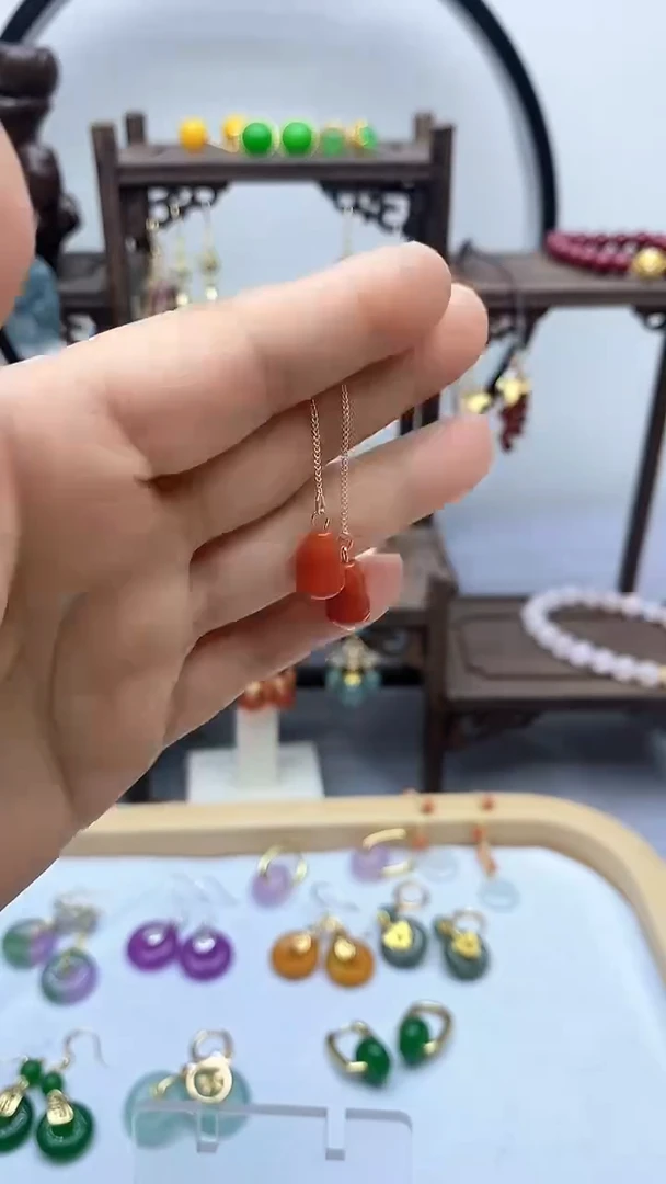 南红玛瑙14K金镶嵌耳饰葫芦260