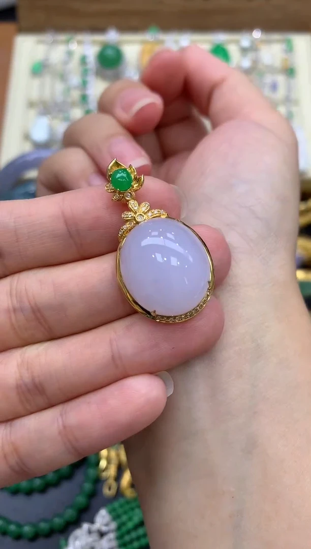 翡翠18K金镶嵌颈饰370-中国好珍宝