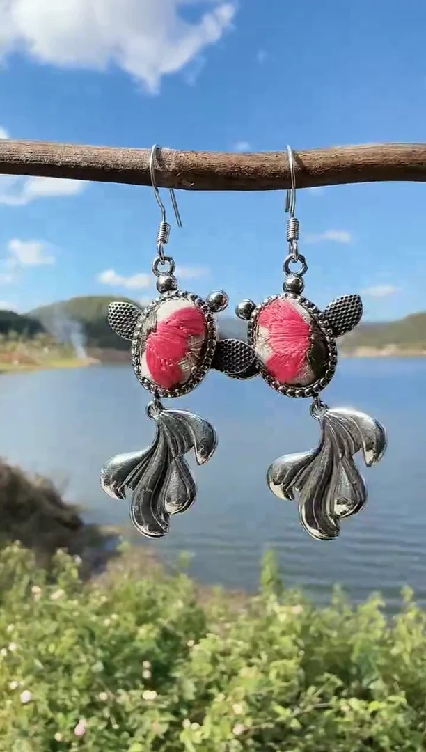 织绣手工苗绣刺绣饰品6