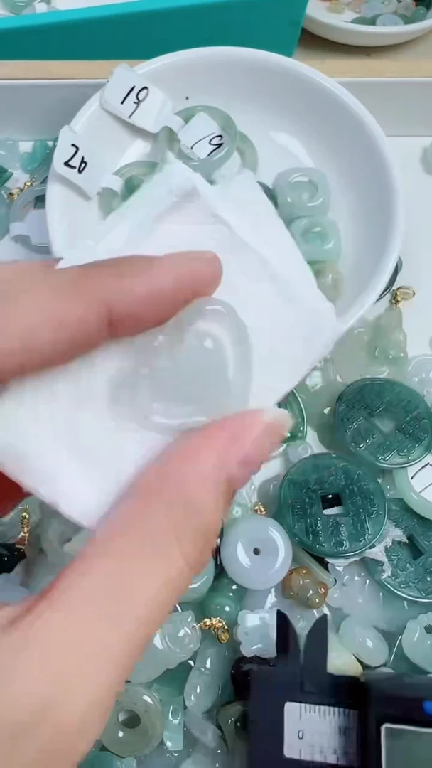 散珠翡翠225号链接，A货翡翠