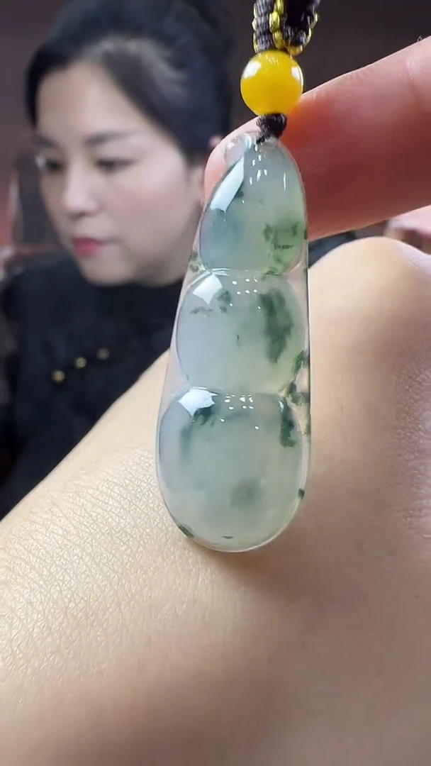 未镶嵌挂件翡翠豆子