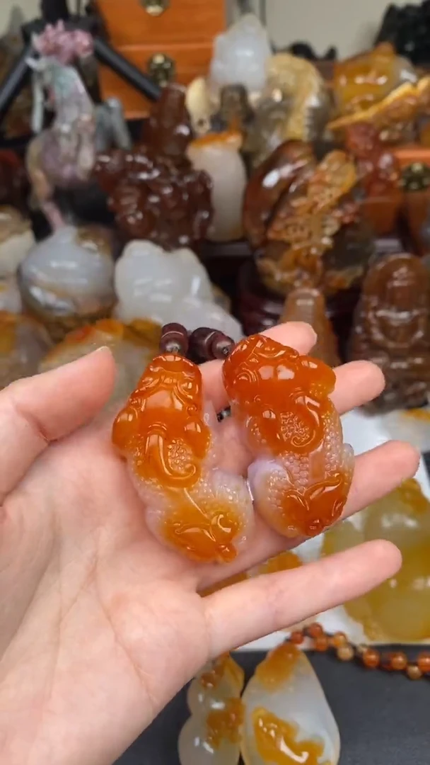 玛瑙/玉髓颈饰未镶嵌AA