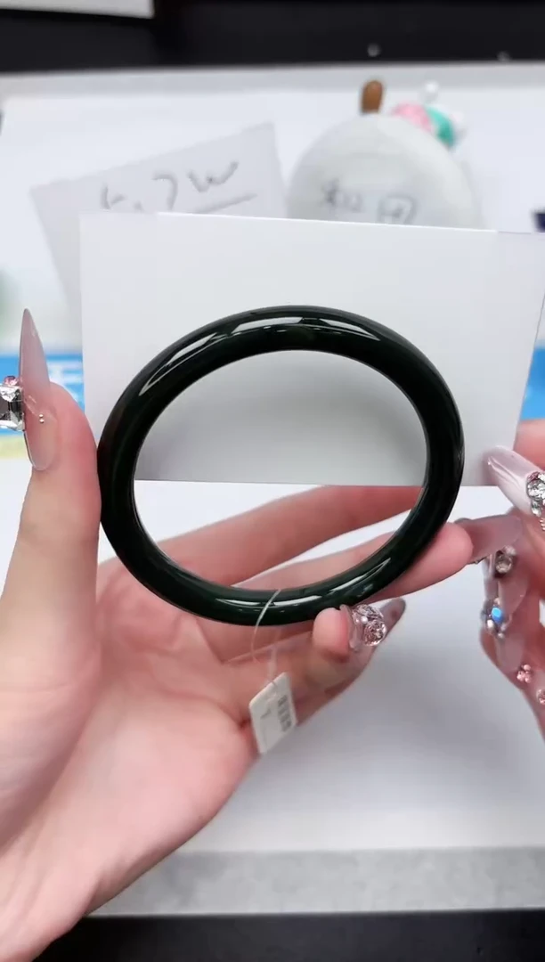 和田玉手镯未镶嵌388-60