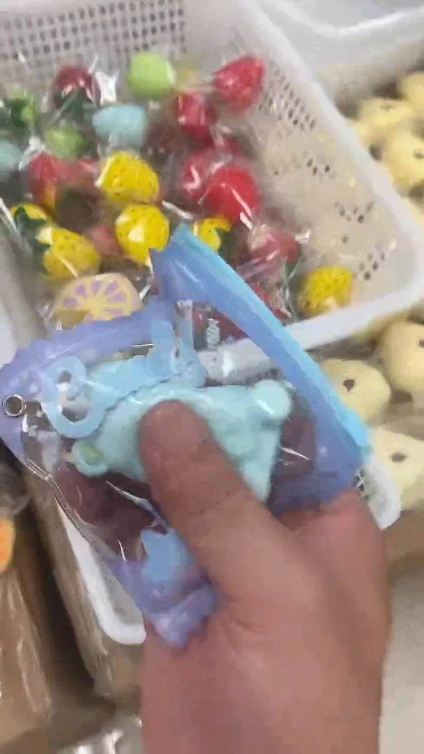 蓝色爱心小熊默认微瑕