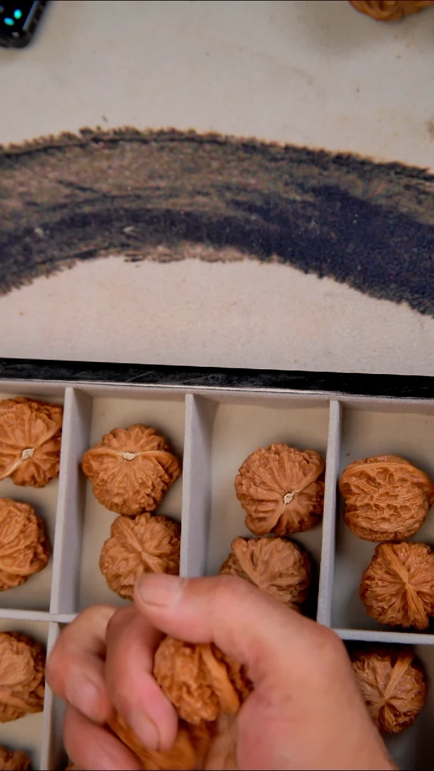 文玩核桃吊坠山西宫灯44-45（全品