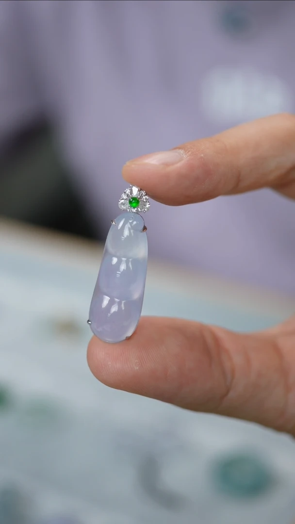 翡翠18K金镶嵌颈饰52号-福豆/GG/9