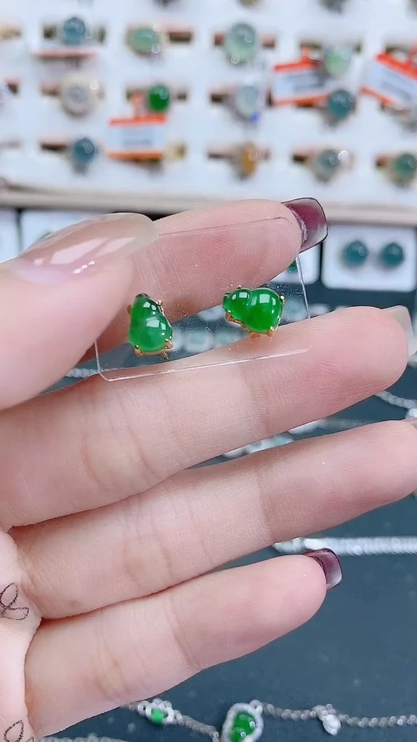银S925镶嵌翡翠耳饰天然翡翠