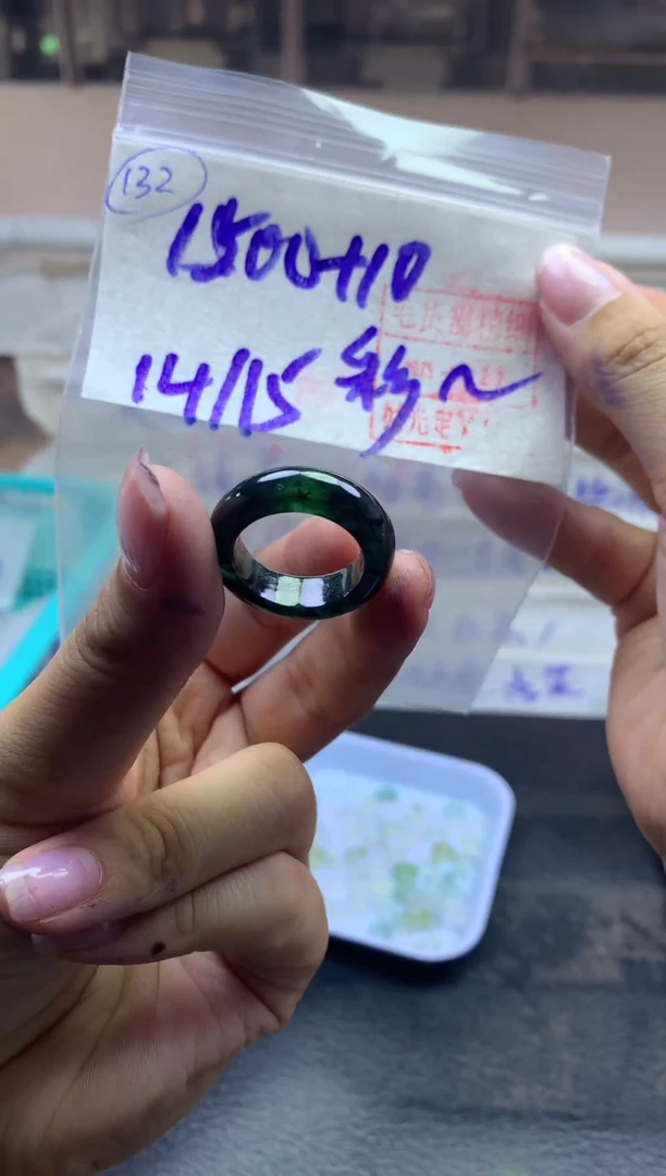 【闪购商品】定制翡翠未镶嵌戒圈1415*1510元毛货需精细抛光