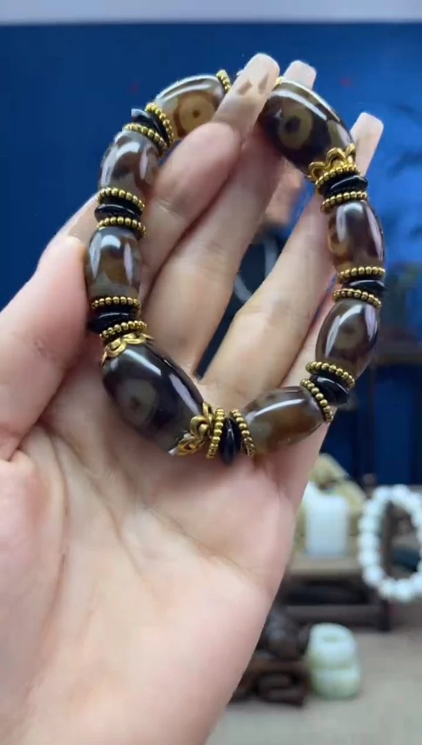 玛瑙/玉髓颈饰未镶嵌1