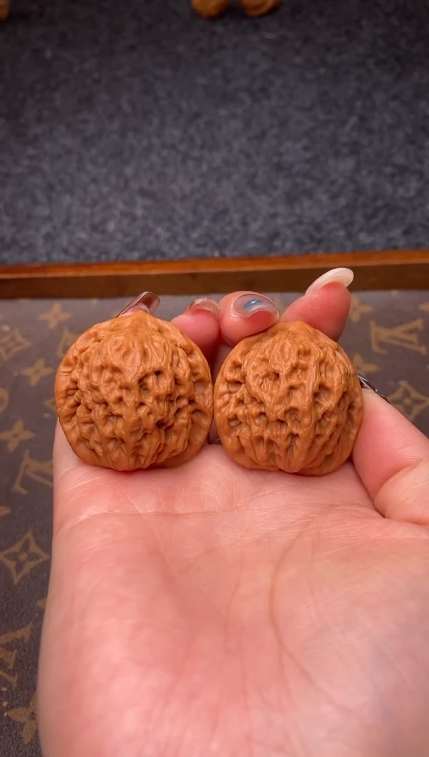 把件文玩核桃B136号38尺金公子