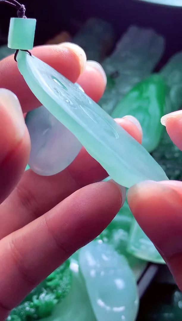 未镶嵌定制翡翠成*#翡翠毛货定制