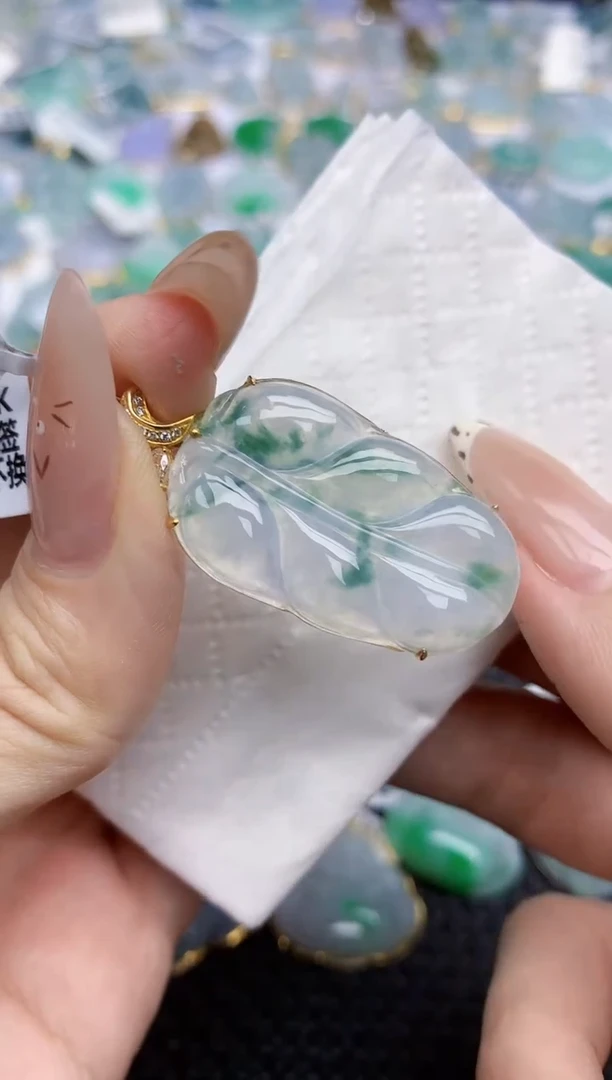 翡翠18K金镶嵌颈饰253   天然翡翠A货